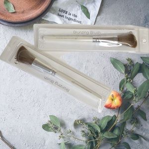 2 Pk Elf Bronzing Blush Contour Highlight Brush Soft Synthetic Vegan